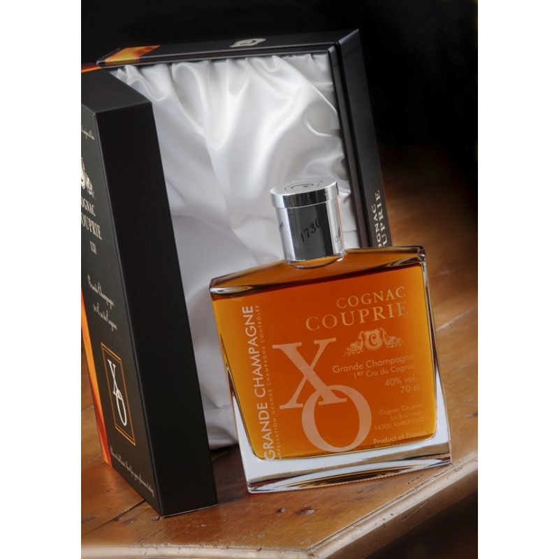 XO very old Reserve Grande Champagne in decanter Couprie Cognac